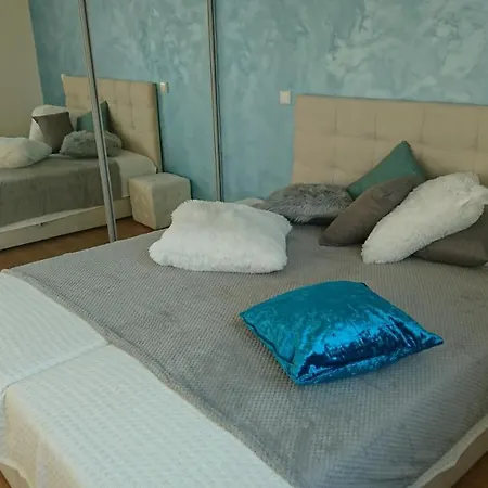 Florance With Terraces & Parking Apartamento Ventspils
